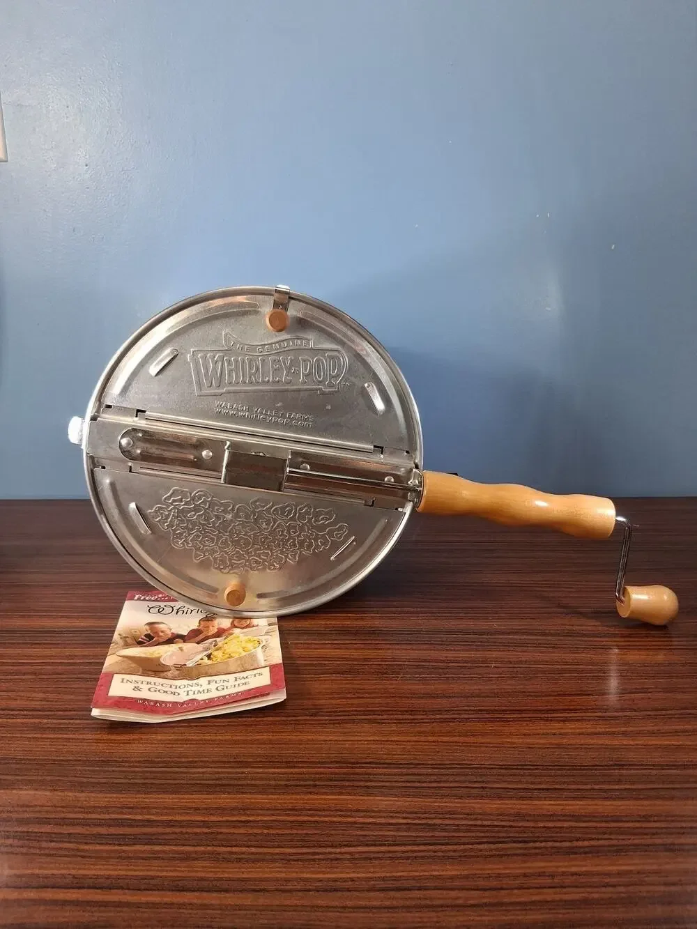The Genuine Whirley Pop Stovetop Popcorn Popper Machine Maker Wood Handle Fun